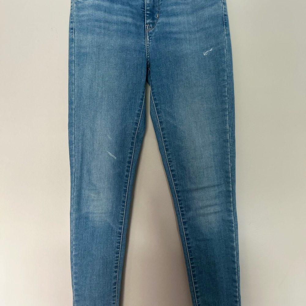 Levi's Light Blue Skinny denim Jeans *never worn*